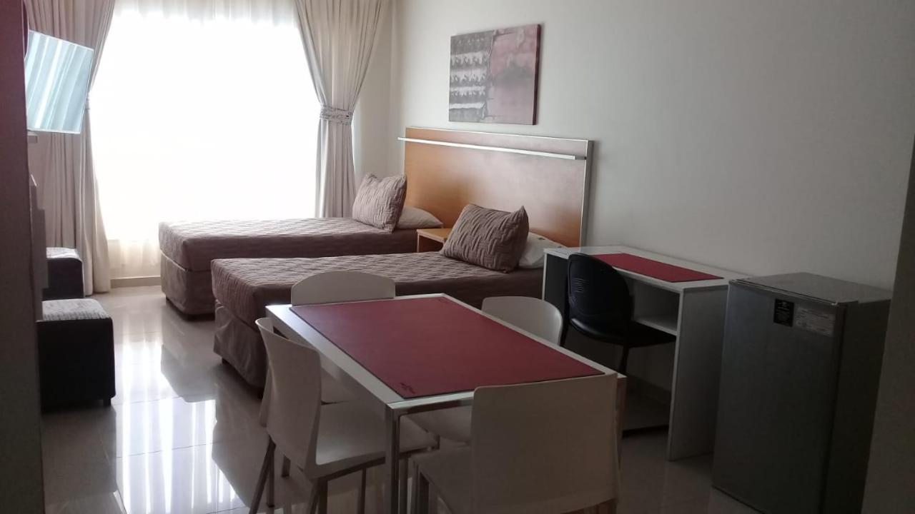 Illia 121 Apart Hotel Neuquén Rom bilde