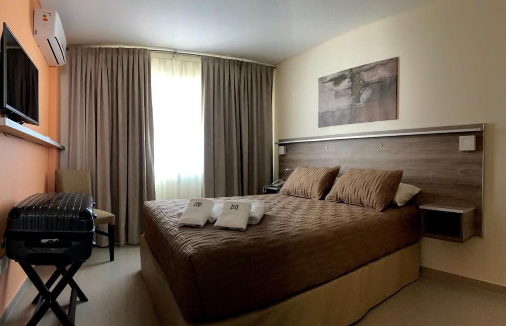 Illia 121 Apart Hotel Neuquén Eksteriør bilde