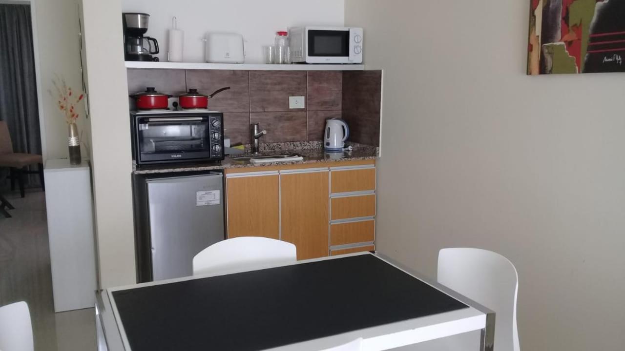 Illia 121 Apart Hotel Neuquén Eksteriør bilde